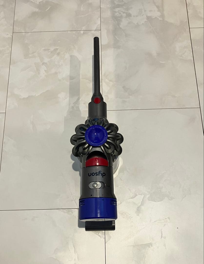 Dyson V8 コードレス掃除機 シルバー/ブルー/レッド