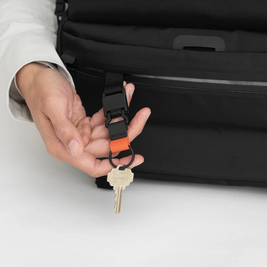 か*い様 【新品未使用】 Black Ember GRIP SLING 12