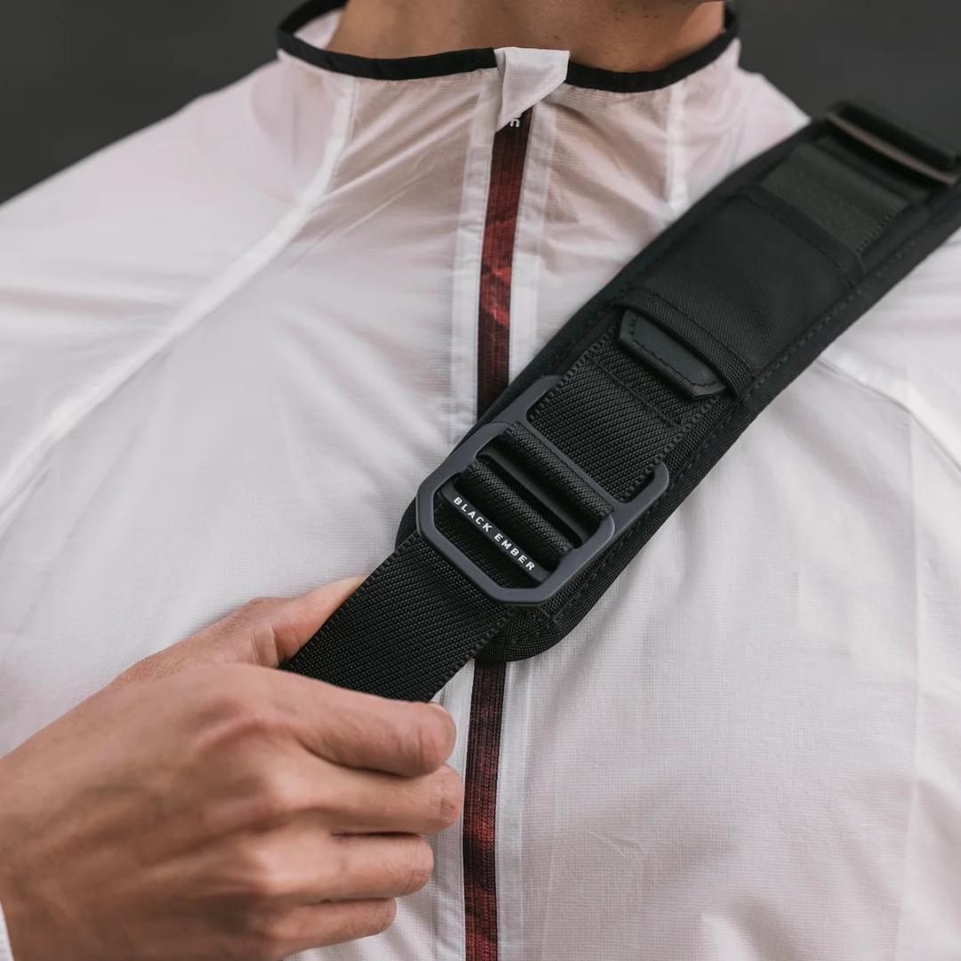 か*い様 【新品未使用】 Black Ember GRIP SLING 12