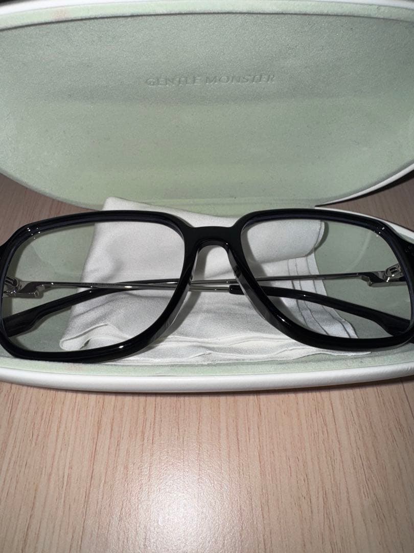 GENTLE MONSTER Mua 01 メガネ　ジェントルモンスター