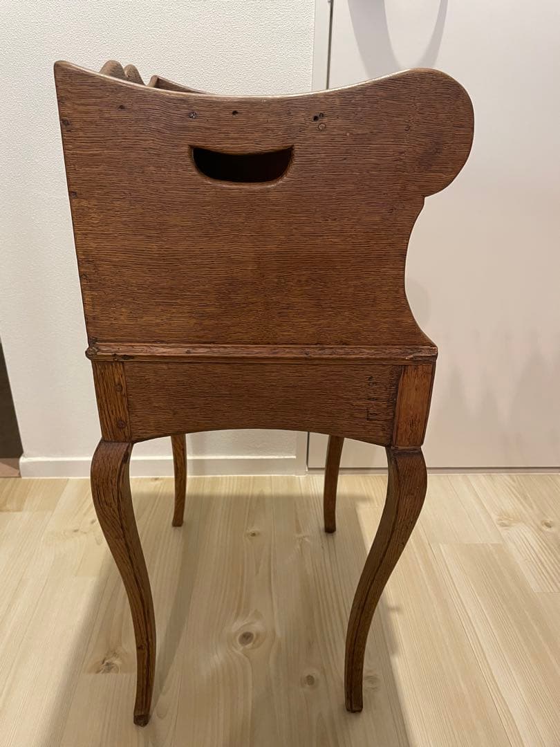 フランスアンティーク家具　フランスインテリア　アンティーク家具　サイドテーブル