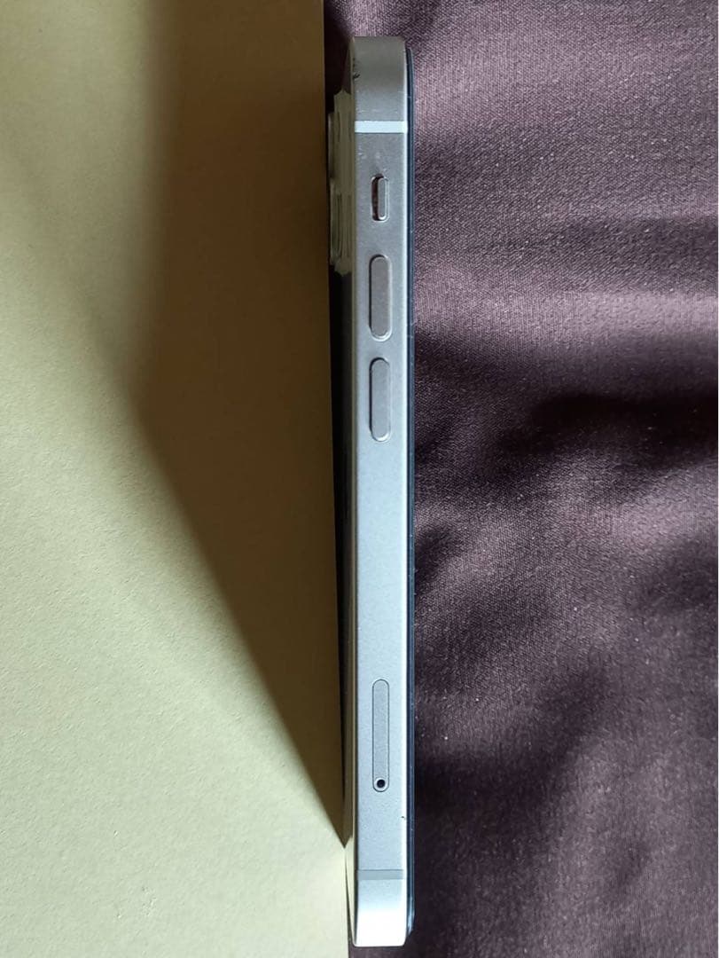 iPhone13mini 128GB スターライト バッテリー100％