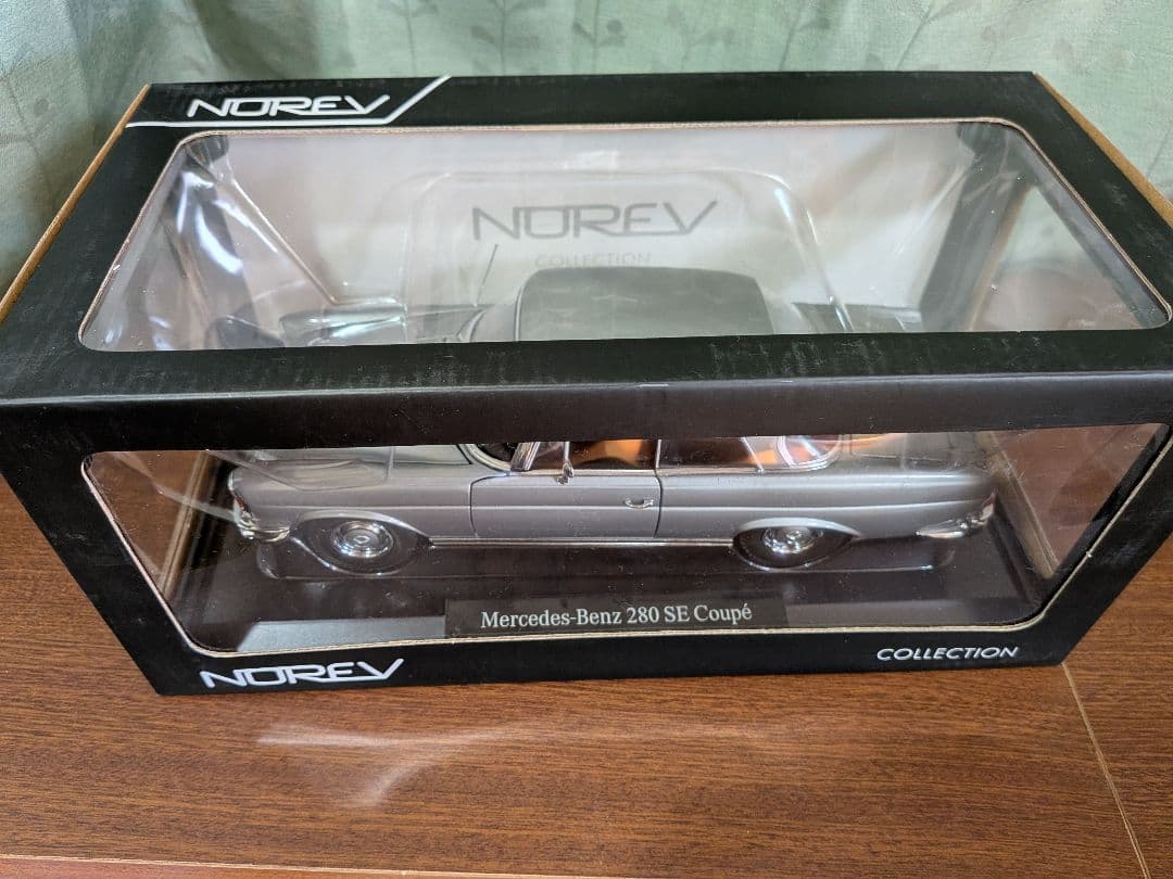 【専用】NOREV メルセデス・ベンツ 280SE 1/18 ノレブ　美品