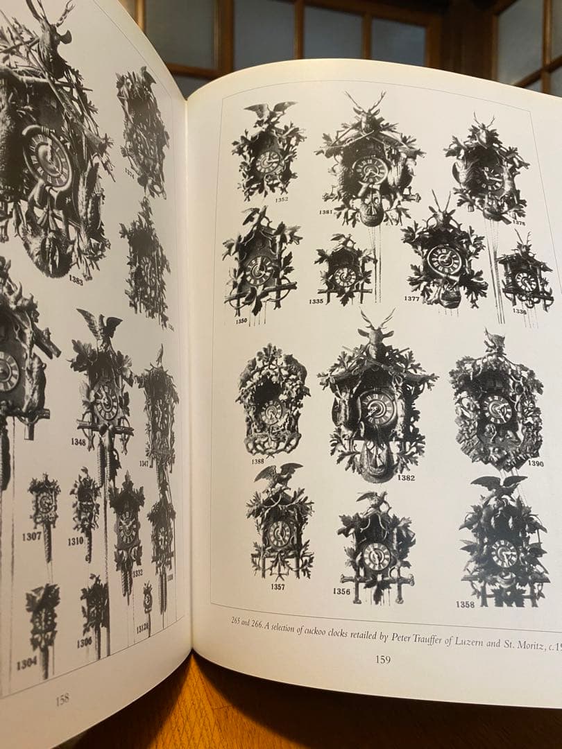 SWISS CARVINGS ブラックフォレストのアート 1820-1940