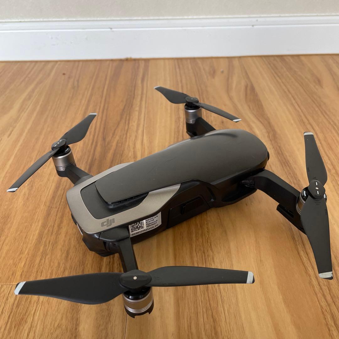 DJI MAVIC AIR ドローン