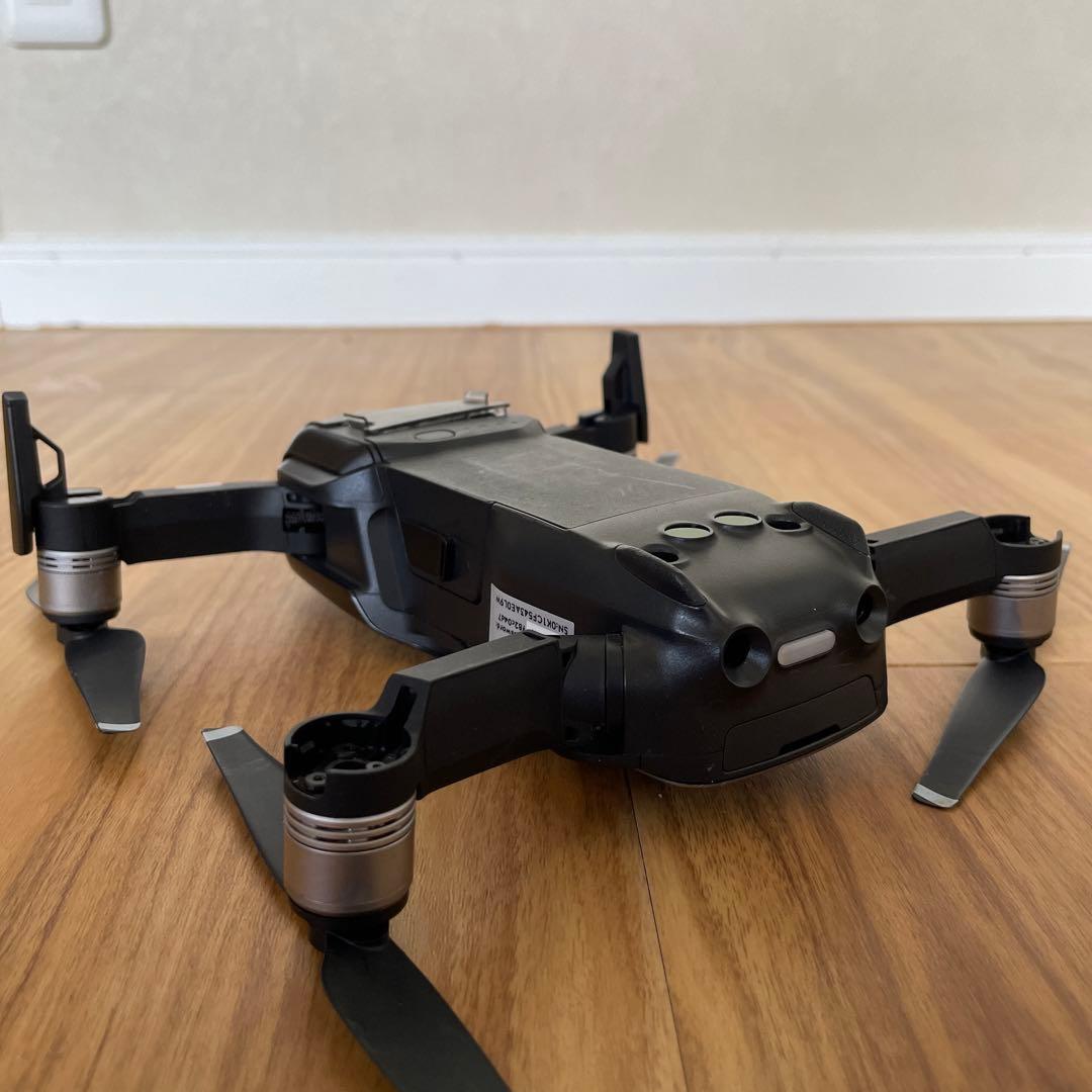 DJI MAVIC AIR ドローン