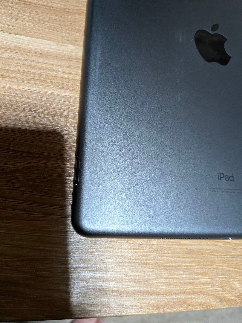 iPad第8世代本体