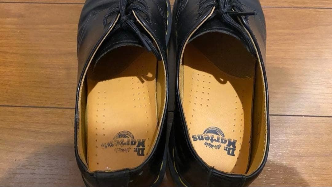 ドクターマーチン　3 ホール シューズ