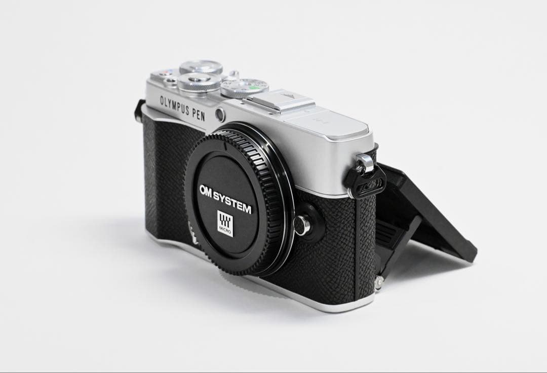 【新品同様】OM SYSTEM PEN E-P7 EZダブルズームキットブラック