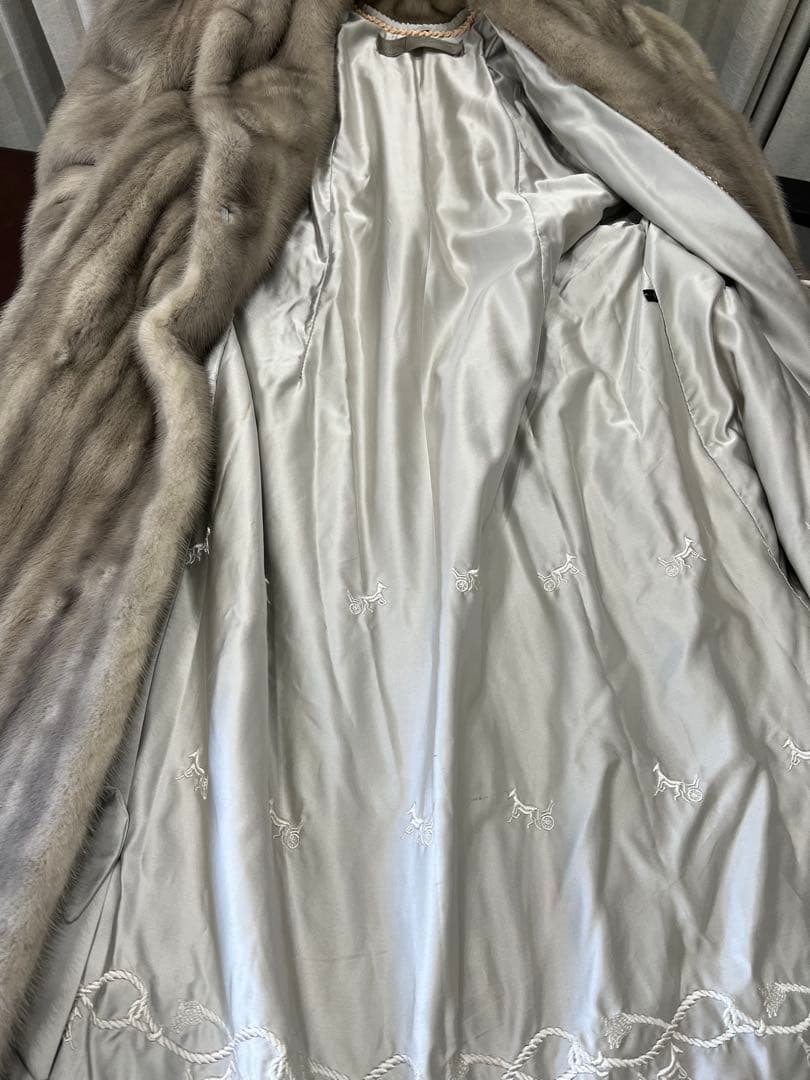 SAGA  毛皮ロングコート グレー