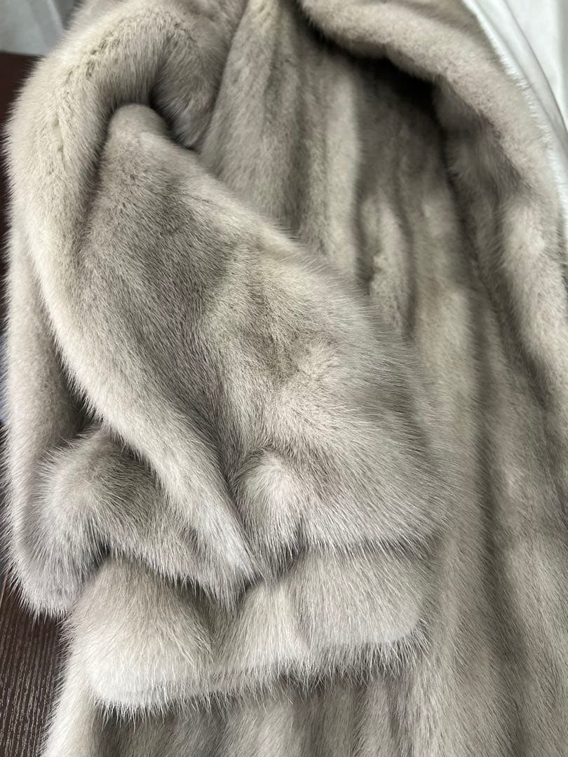 SAGA  毛皮ロングコート グレー