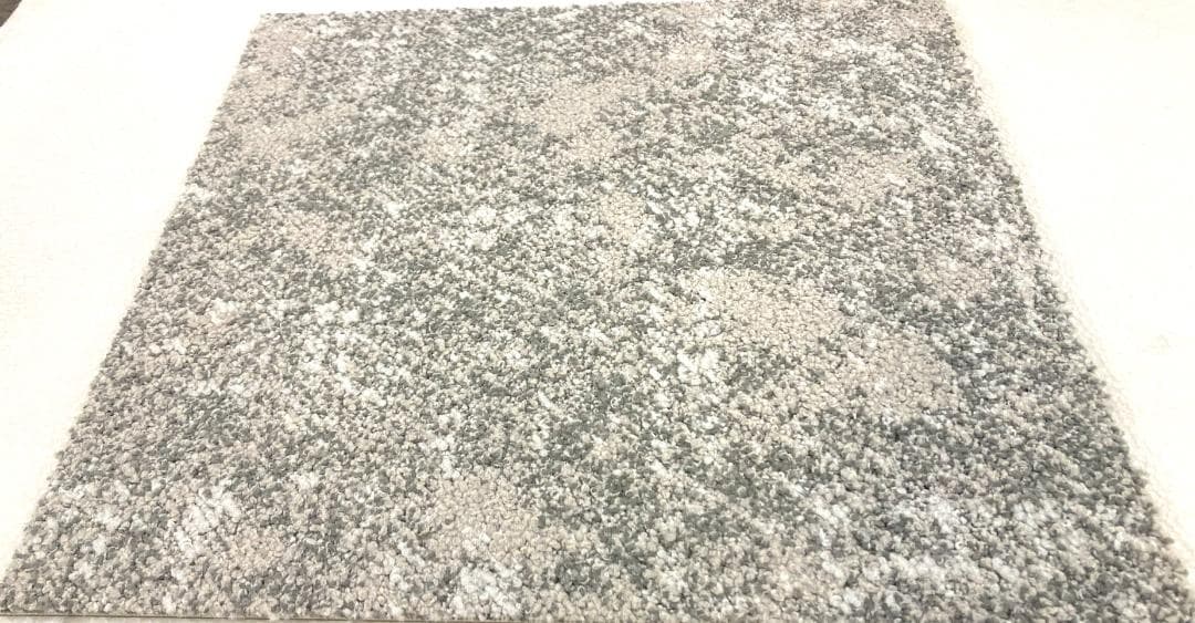 saryo000　タイルカーペット　６７枚　新品・未使用　国内メーカー