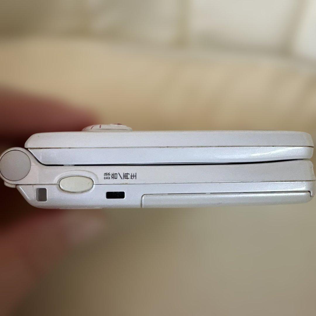 最終価格 Hello Kitty SANYO 折りたたみ携帯電話