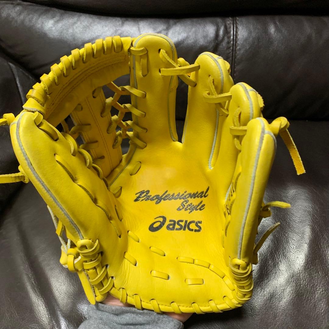 asics イエロー 軟式内野手グローブ プロフェッショナルスタイル　井口モデル