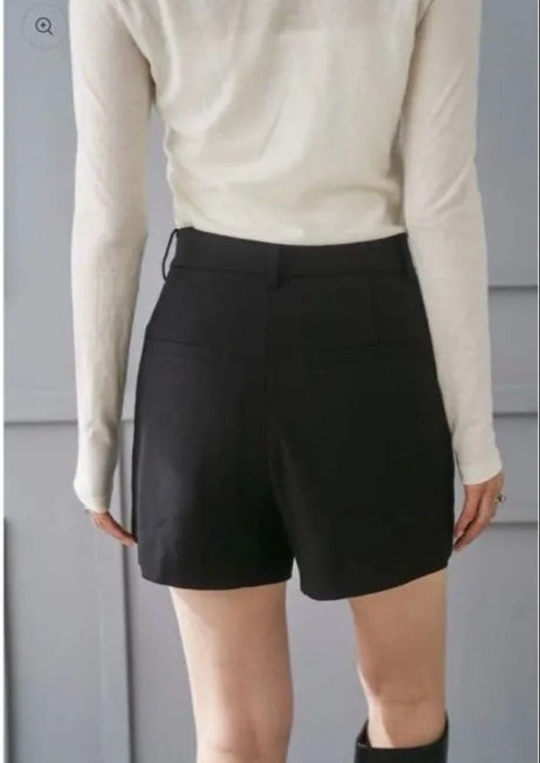 CONNSE ショートパンツ　新品未使用　黒