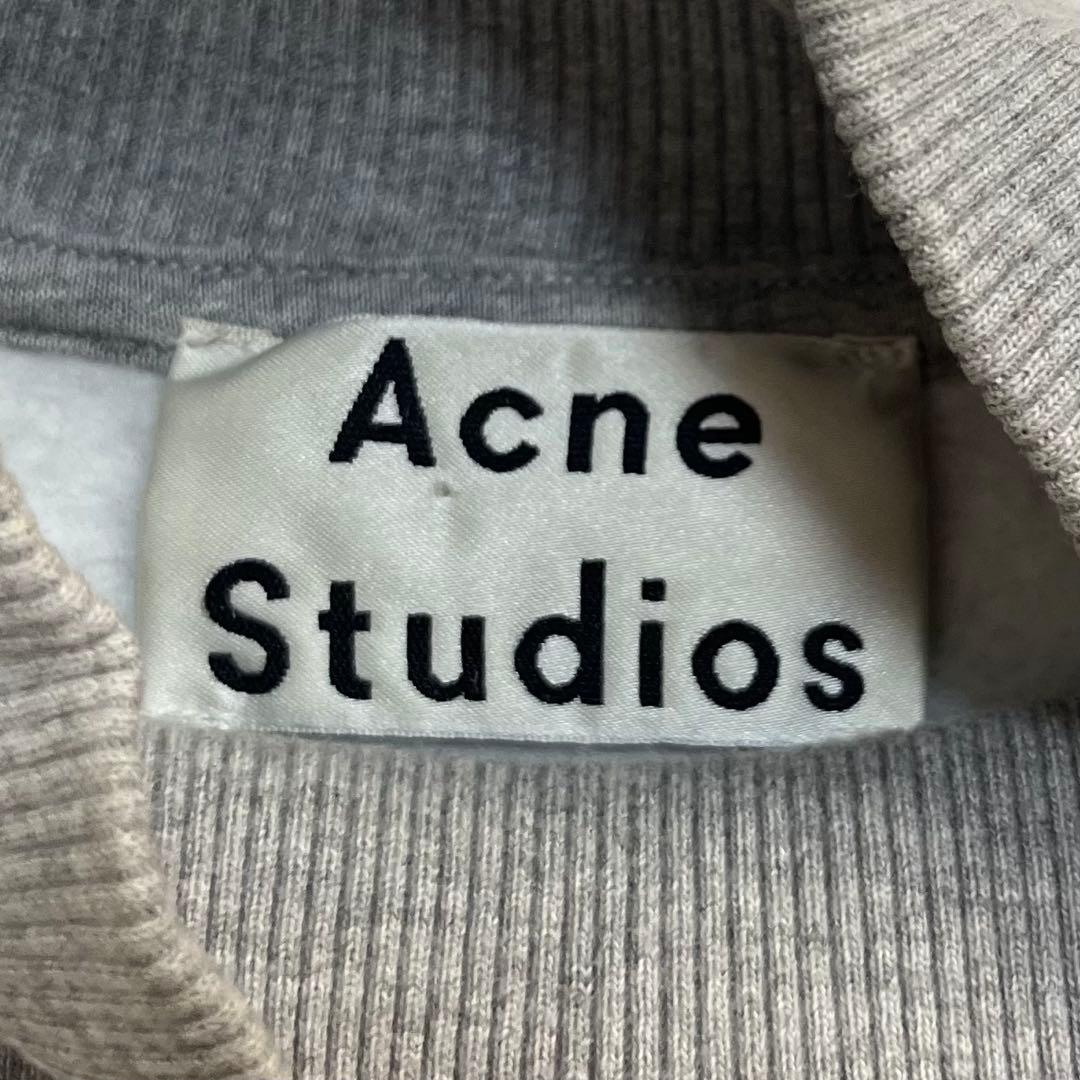 5221【超人気モデル】アクネストゥディオズ☆ビッグロゴ入りスウェット 定番色