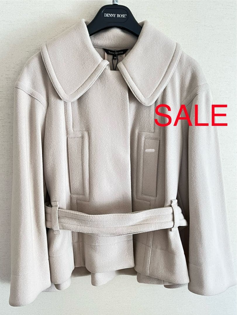 新品タグ★TARA JARMON ライトベージュ ウールコート 大きな襟付き