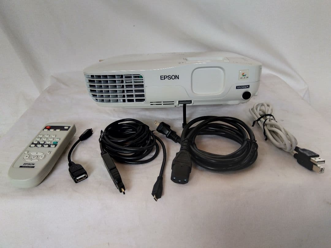 EPSON プロジェクター　EB-W10