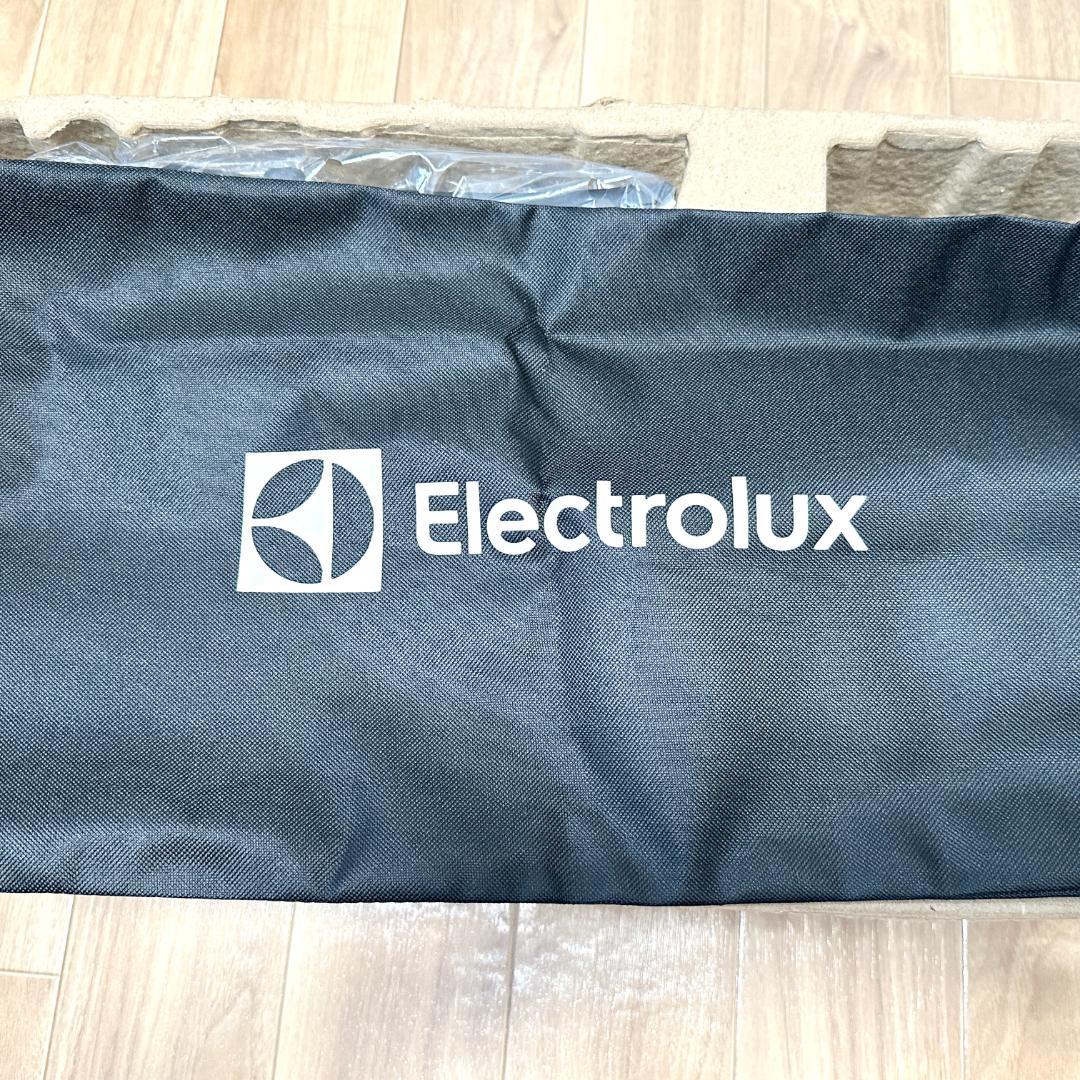【新品・未使用】Electrolux スティッククリーナー ZB3513SW
