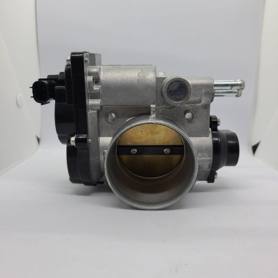 中*二様 トヨタ スロットルボディ リビルト 22030-46250