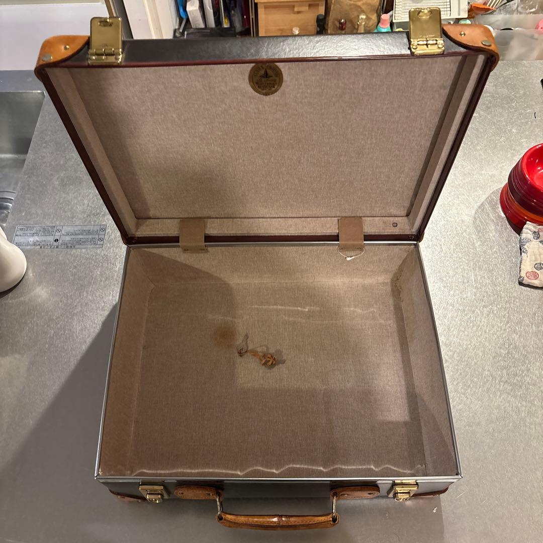 グローブトロッター トランク