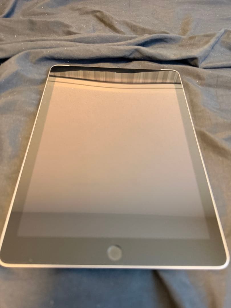 【美品】iPad 第6世 Wi-Fi + Cellular 128GB 付属品有