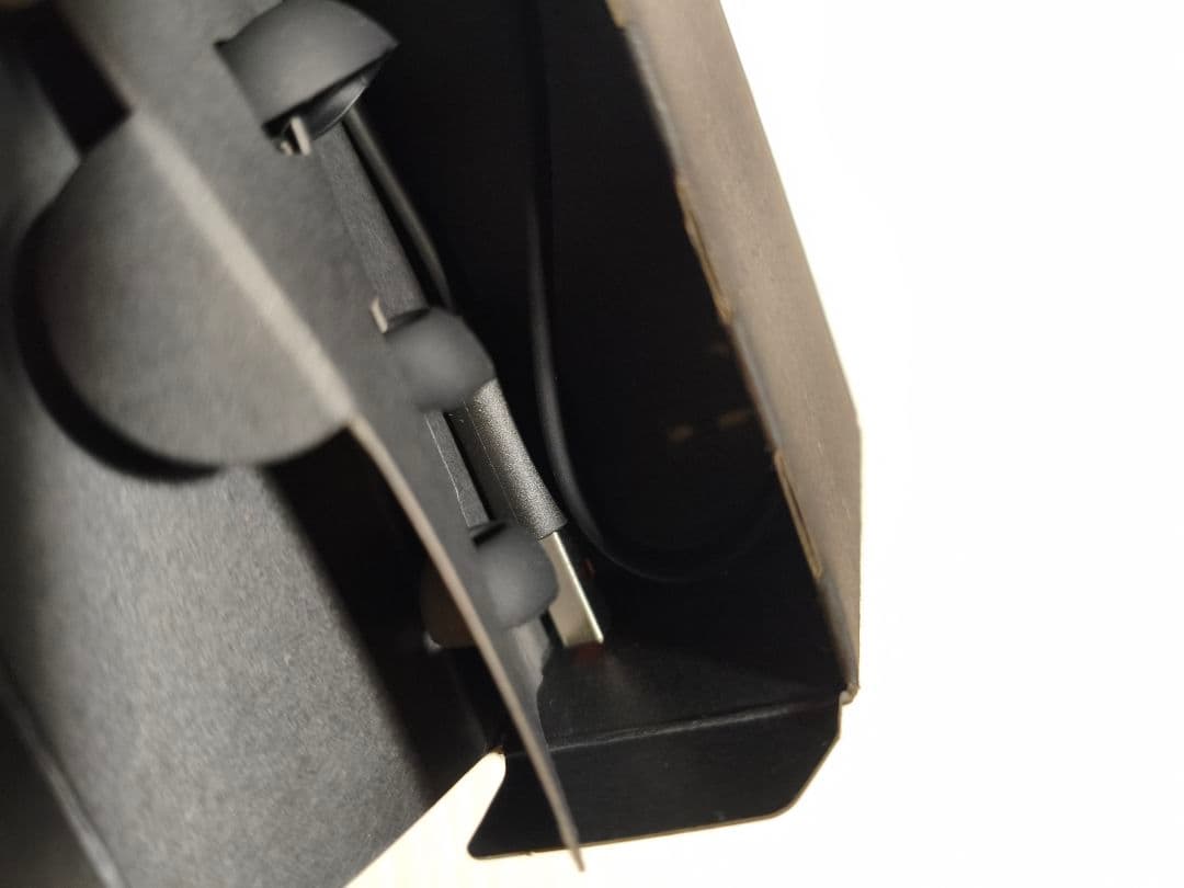 JBL Tour Pro 2 付属品欠け無し 美品