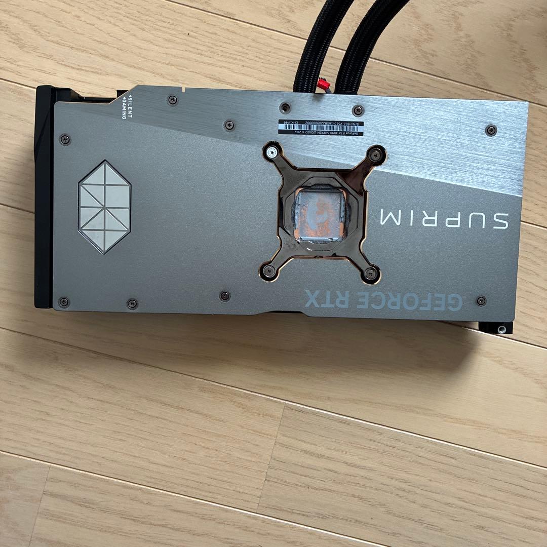 MSI RTX 4090 ヒートシンク　ファン　バックプレート　LED 水冷