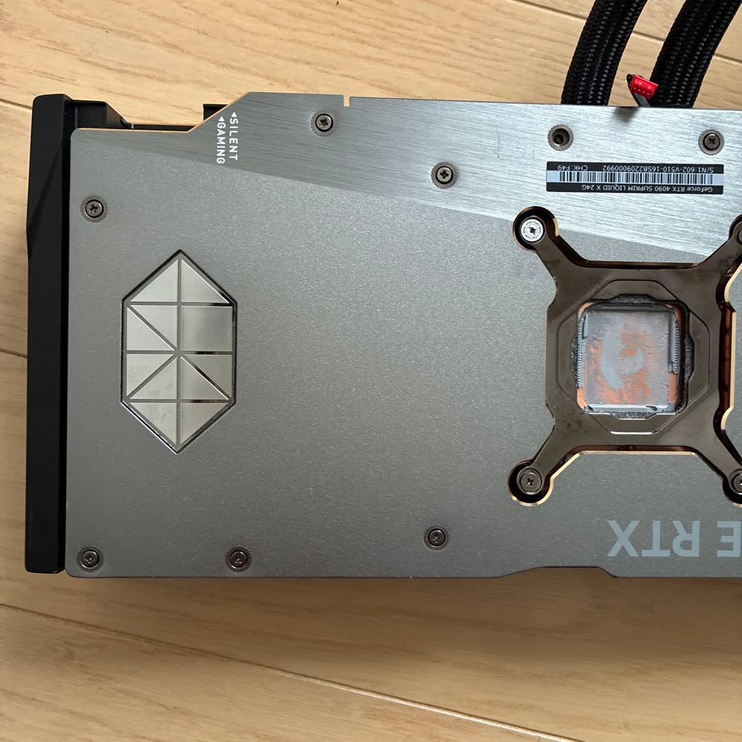 MSI RTX 4090 ヒートシンク　ファン　バックプレート　LED 水冷