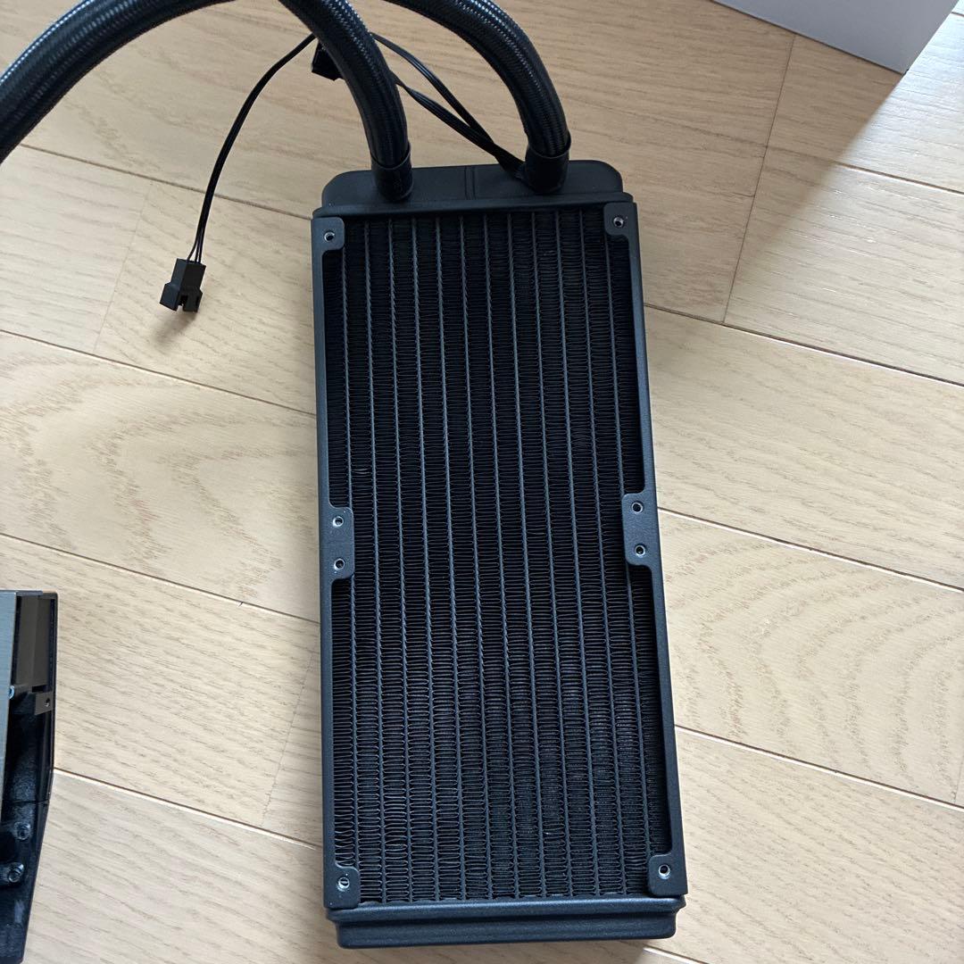 MSI RTX 4090 ヒートシンク　ファン　バックプレート　LED 水冷