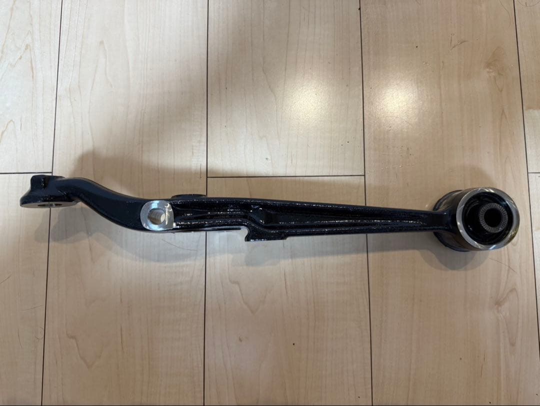JZX100 JZX110 SXE10用左右新品ロアアーム