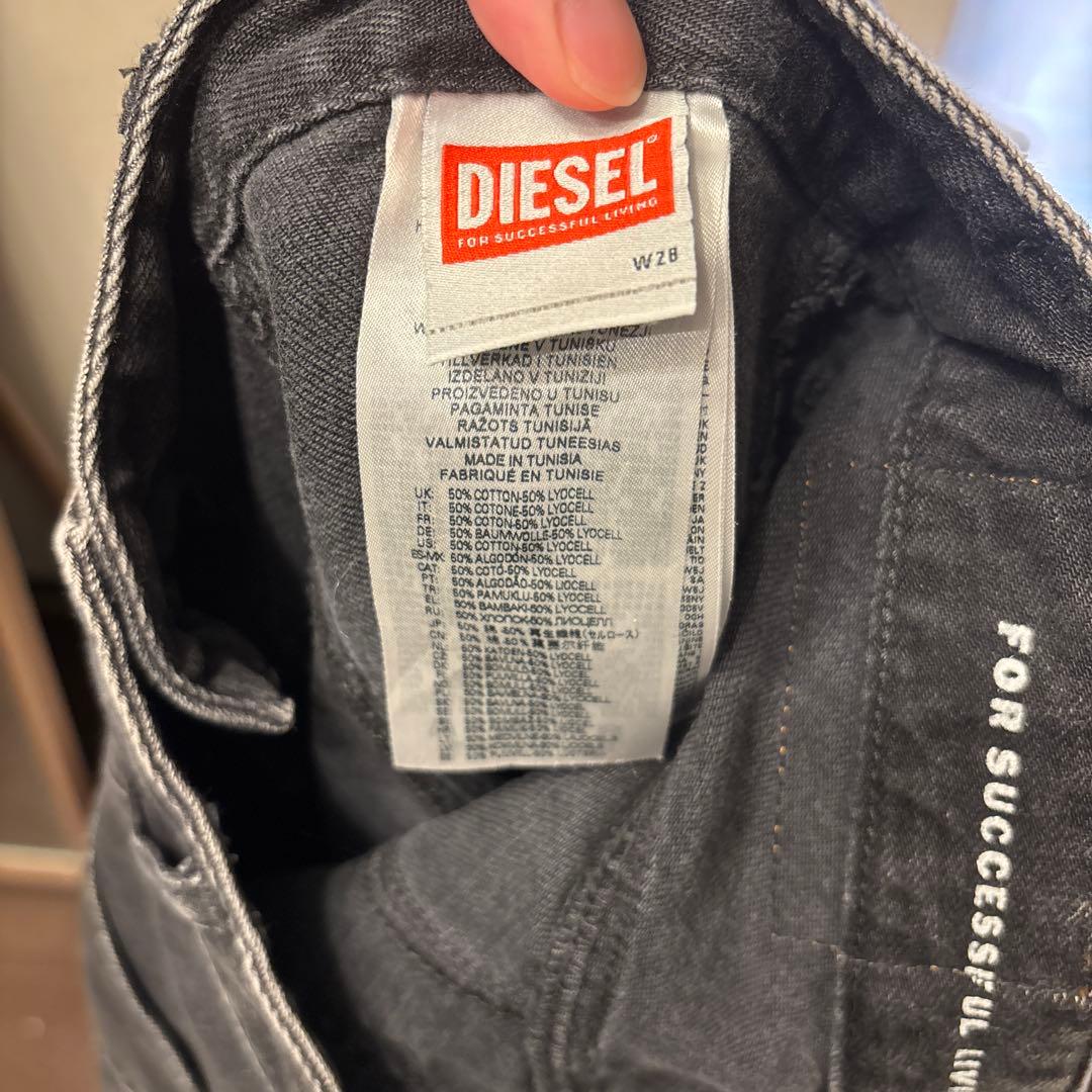 DIESEL ブラック ワイドフレアデニム W28