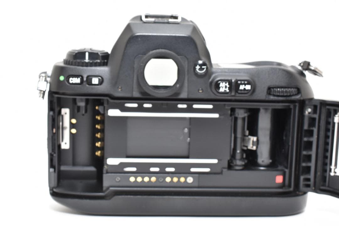 超美品 NIKON F100 フィルムカメラ ボディ 加水分解なし M664