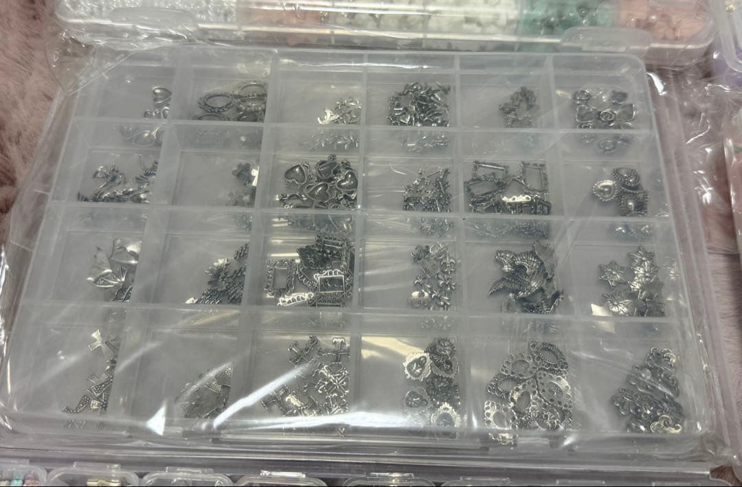 ネイルパーツ 大量 まとめ売り 150種以上