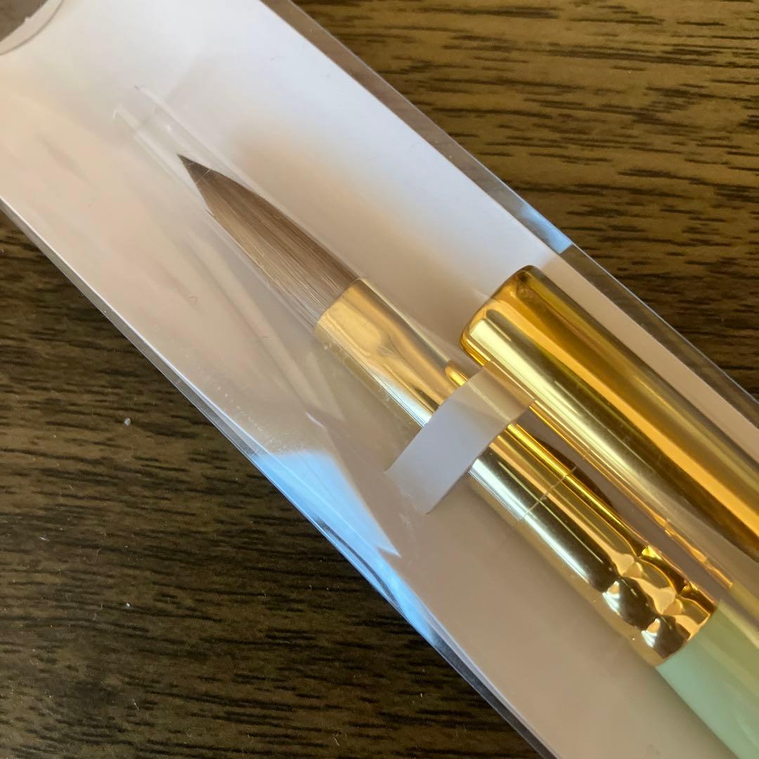 フルーリア　スカルプチュアブラシ　グリーン