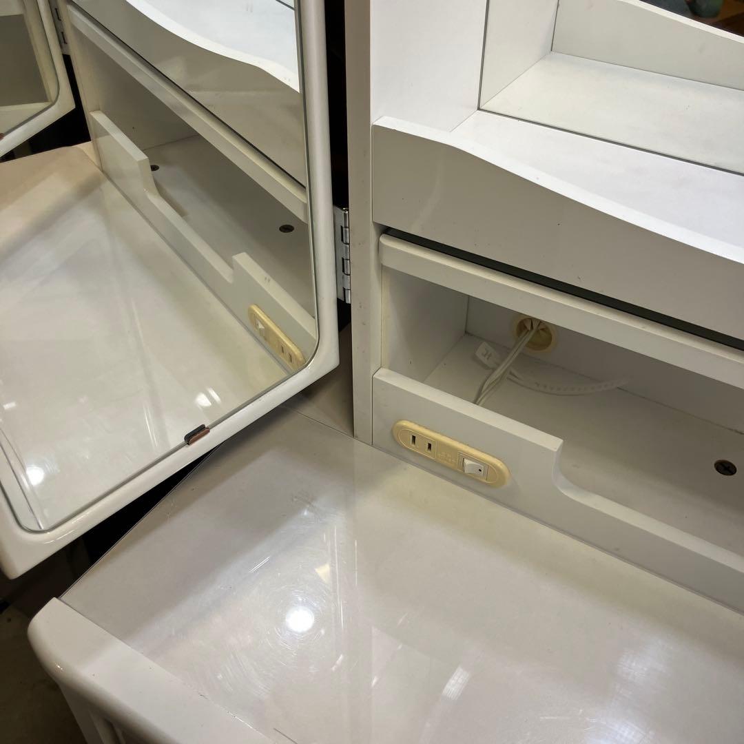 ニトリ 三面鏡 鏡台 椅子セットドレッサー 白 北欧風 洋風