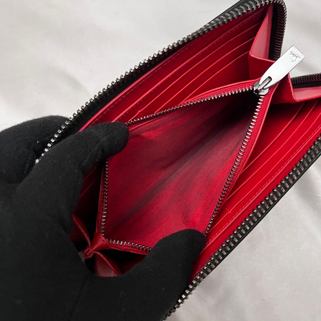 ◇箱・袋付き極美品◇ルブタン　パネトーネ　スパイクスタッズ長財布　ブラック