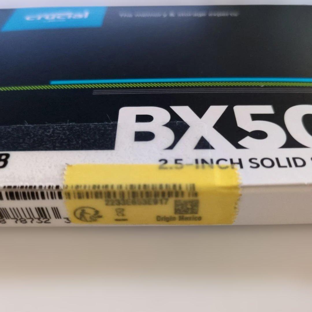 Crucial BX500 240GB 2.5インチ SSD