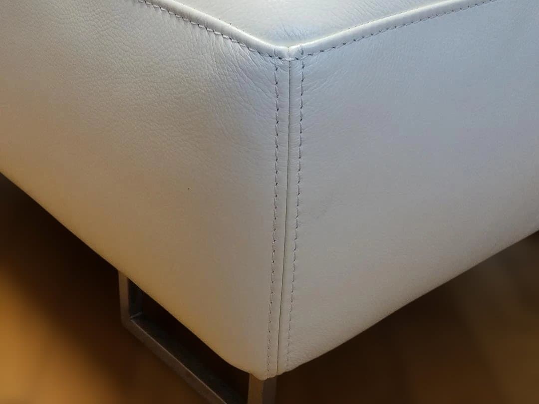 ①IDC 大塚家具 本革 オットマン L/Sコンフォート ホワイト レザー 中古