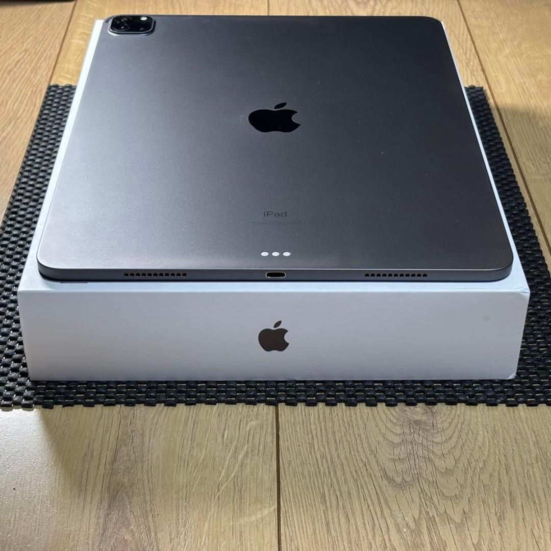 に*様 iPad Pro 12.9インチ Wi-Fiモデル 256GB 第5世代