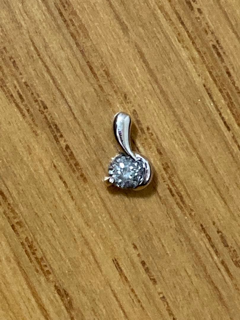 天然ダイヤモンド　0.2ct ペンダントトップ　セール中