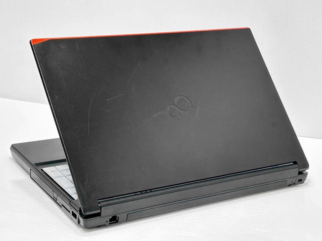 使用215h 第12世代 LIFEBOOK A5712/KX NVMe256G