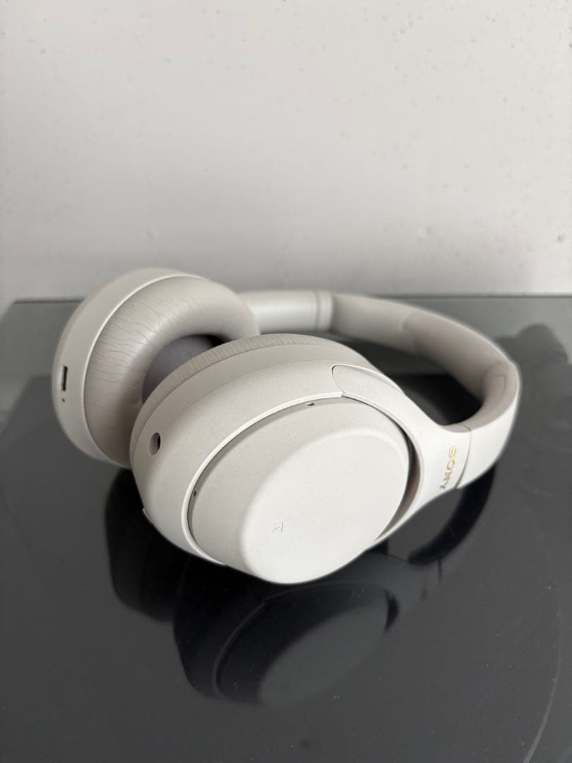 SONY WH-1000XM4 ヘッドホン（プラチナシルバー　）