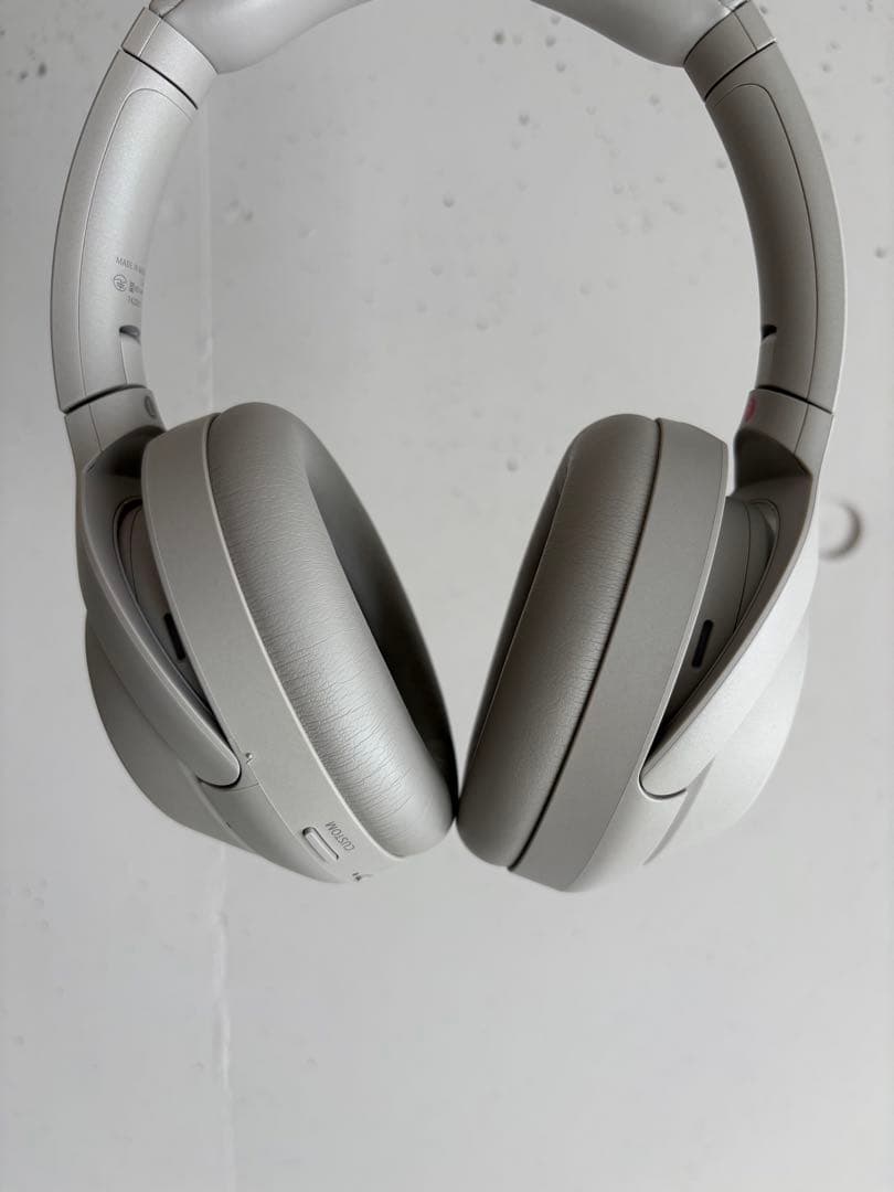 SONY WH-1000XM4 ヘッドホン（プラチナシルバー　）