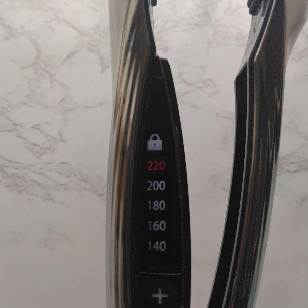 ぐみ⋆✦無言取引大歓迎　美品　動作良好　ReFa　ストレートアイロン