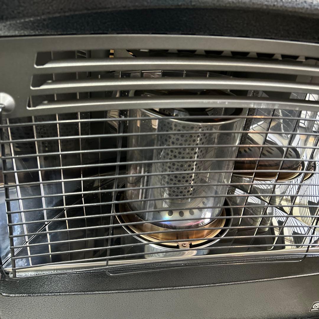 福岡市引取り可能　トヨトミ2022年式石油ストーブ　LR-68Mブラック