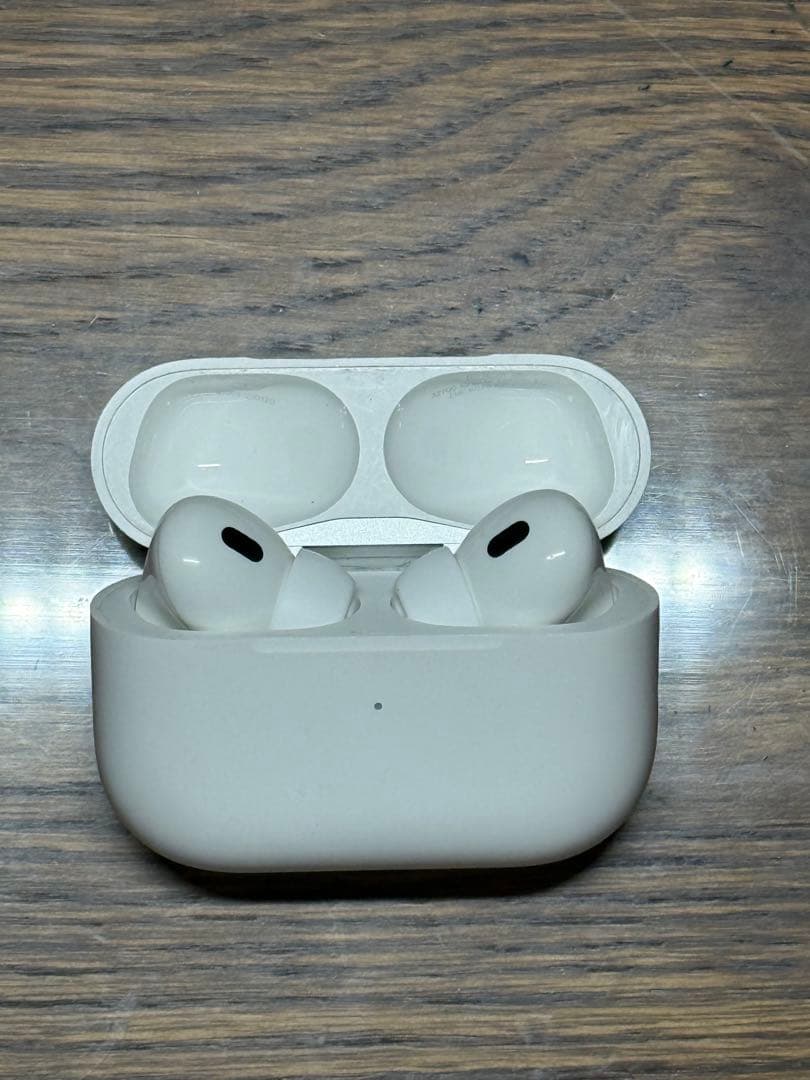 AirPods Pro 2 Lightningモデル　無名
