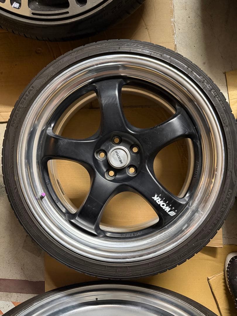 ピ*ん様 pcd100 ワークマイスター19インチ　プリウスポン付けでツラ