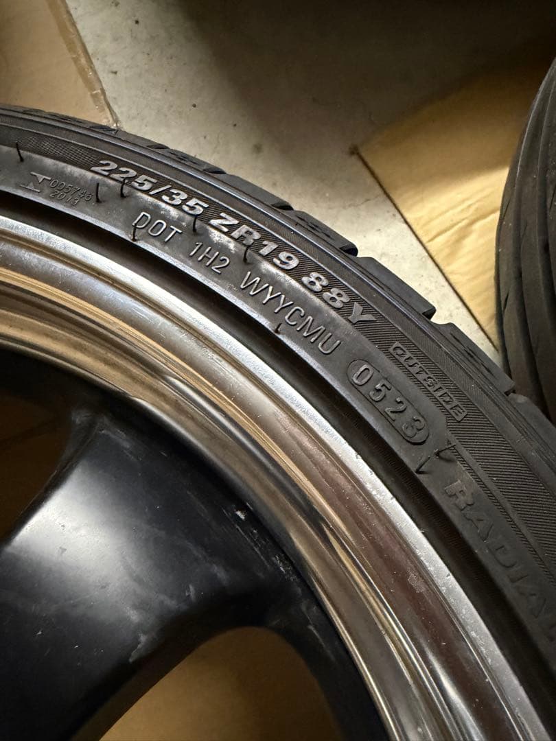 ピ*ん様 pcd100 ワークマイスター19インチ　プリウスポン付けでツラ