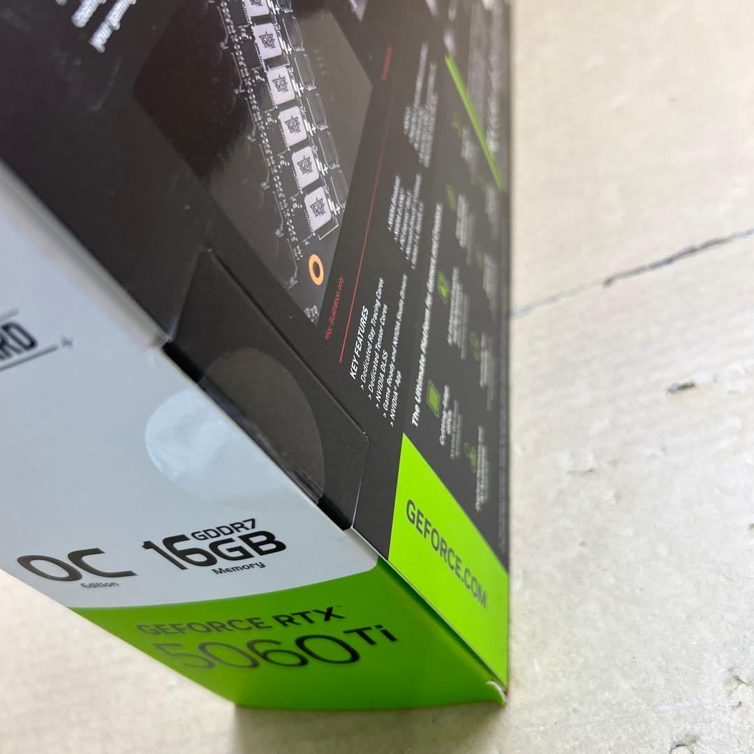 グラフィックボード・グラボ・ビデオカード ASUS TUF-RTX5060TI-O16G-GAMING